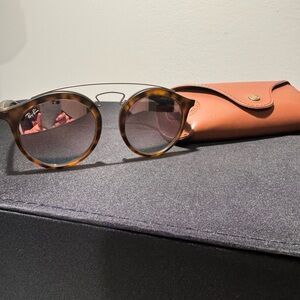 Ray-Ban Brown Tortoise Sunglasses